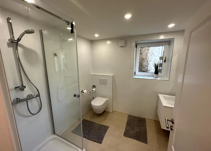 Albergue Helfant Luxembourg Deluxe Triple 6 *